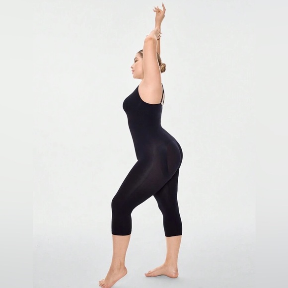 Plus Seamless Body shaper Bust & Butt Lifter Jumpsuit w/ Adjustable Straps - Picture 8 of 11